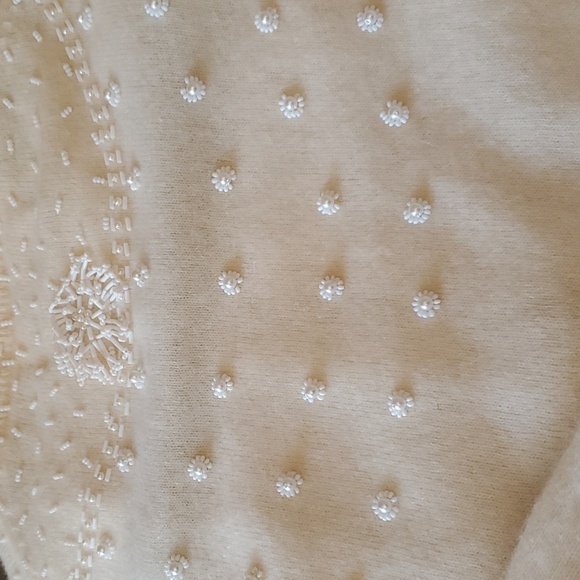 Vintage Embellished Wool/Angora cardigan sweater - Picture 8 of 8